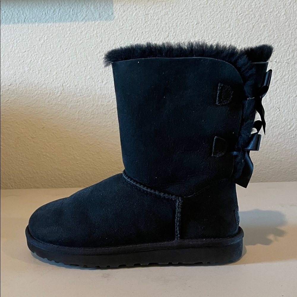 NEW UGG Australia Black Bailey Bow Boots